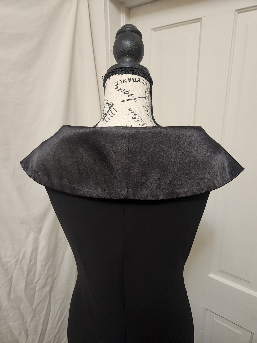 Scarlett Nite Black Ruched Wide Collar Sleeveless Evening Dress Sz 10 Like New! - Picture 4 of 14